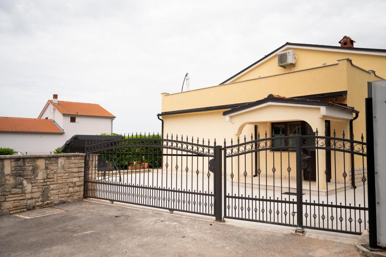 Apartmant Green Treasure Marčana Kültér fotó